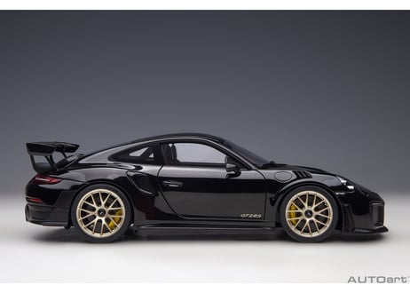 AUTOart 1/18　ポルシェ 911 （991.2） GT2 RS ヴァイザッハ・パッケージ （ブラック／カーボンブラック）　78186