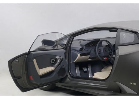 AUTOart 1/12　ランボルギーニ ウラカン LP610-4 (マット・グレー)　12099