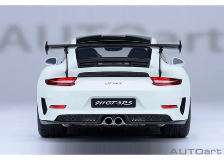 AUTOart 1/18　ポルシェ 911 （991.2） GT3 RS ヴァイザッハ・パッケージ （ホワイト／カーボンブラック）　78176