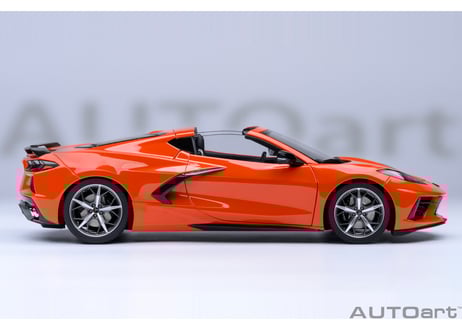AUTOart 1/18　シボレー コルベット （C8） スティングレイ Z51 （オレンジ）　71283