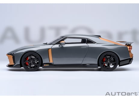 AUTOart 1/18　NISSAN GT-R50 by ITALDESIGN （グレー／ゴールド）　77510