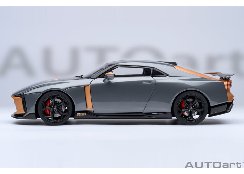 スカイライン GT-R ダークグレー オートアート1/18 純正カスタム