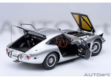AUTOart 1/18　トヨタ 2000GT 1967 （シルバー）　79548