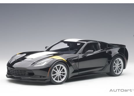 AUTOart 1/18　シボレー コルベット (C7) グランスポーツ (ブラック／ホワイト・ストライプ) ※イエロー・ハッシュマーク　71273