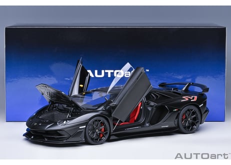 AUTOart 1/18　 ランボルギーニ アヴェンタドール SVJ （マット・ブラック）　79219