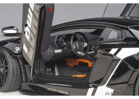 AUTOart 1/18　リバティーウォーク LB-WORKS ランボルギーニ アヴェンタドール リミテッドエディション （ブラック＜LBWK＞／カーボンブラック・ボンネット）　79244