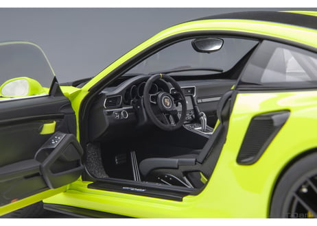 AUTOart 1/18　ポルシェ 911 （991.2） GT2 RS ヴァイザッハ・パッケージ （ライトグリーン／カーボンブラック）　78187