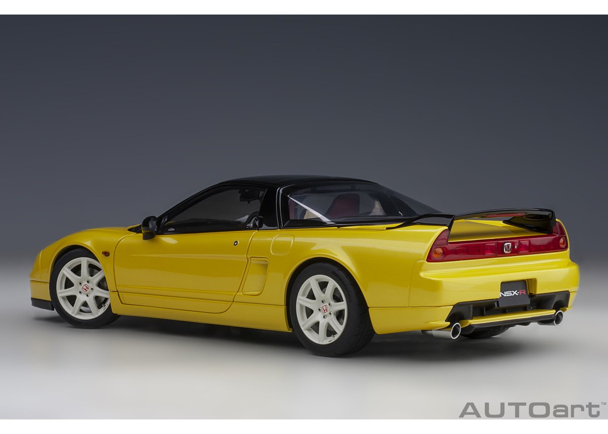 Autoart 1/18 ホンダ NSX タイプR インディイエロー AUTOart 1/18 ホンダ NSX-R （NA2） （インディイエロー・パール） 732