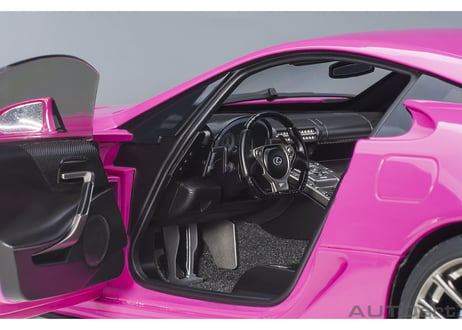 AUTOart 1/18　レクサス LFA （パッショネイト・ピンク）　78859