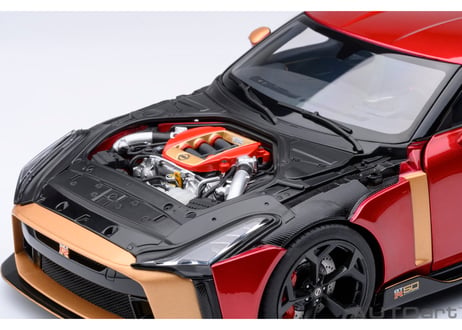 AUTOart 1/18　NISSAN GT-R50 by ITALDESIGN （メタリック・レッド／ゴールド）　77514
