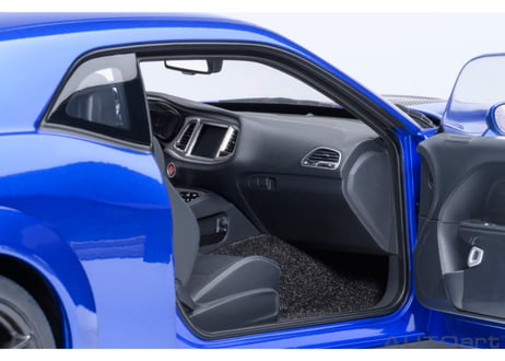 AUTOart 1/18　ダッジ チャレンジャー SRT ジェイルブレイク 2022 （メタリック・ブルー／カーボンブラック・ストライプ ＜INDIGO BLUE＞）　71763