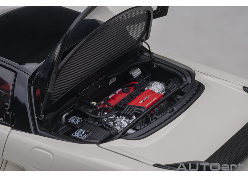 AUTOart 1/18 ホンダ NSX-R （NA2）（チャンピオンシップホワイト
