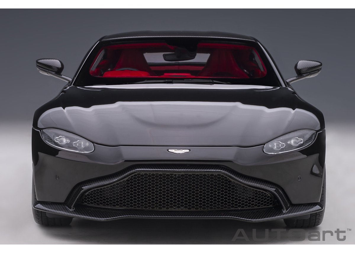 AUTOart 1/18 アストンマーチン ヴァンテージ 2019 (ブラック AUTOart 1/18 アストンマーチン ヴァンテージ 2019 (ブラック