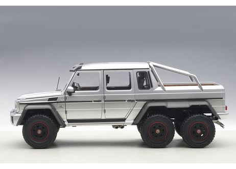 AUTOart 1/18　メルセデス ベンツ G63 AMG 6x6 （シルバー）　76301