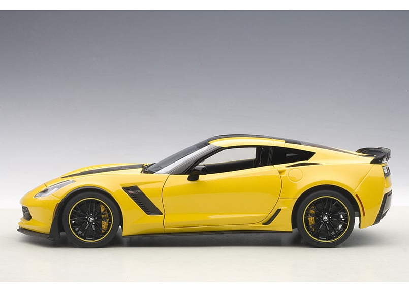 AUTOart 1/18 シボレー コルベット (C7) Z06 C7.R エディション (イ...