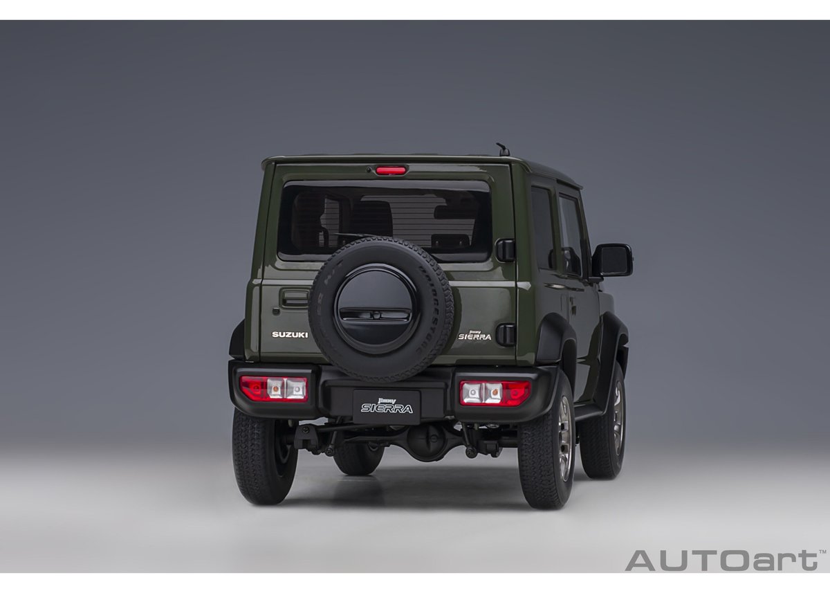 AUTOart 1/18 スズキ ジムニー シエラ (JB74) (モスグリーン AUTOart 1/18 スズキ ジムニー シエラ (JB74) (モスグリーン