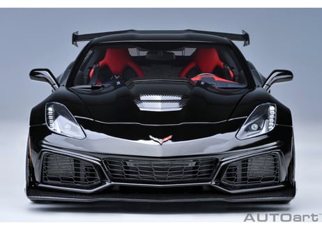 AUTOart 1/18　シボレー コルベット （C7） ZR1 （ブラック）　71276