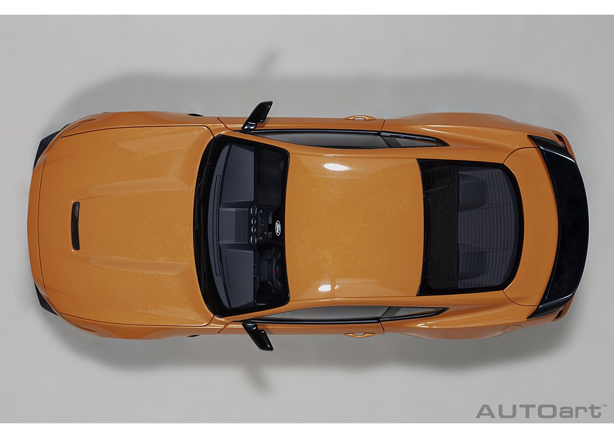 AUTOart 1/18 フォード シェルビー GT350R (メタリック AUTOart 1/18 フォード シェルビー GT350R (メタリック