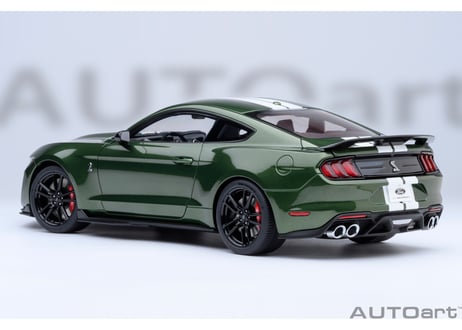 AUTOart 1/18　フォード マスタング シェルビー GT500 （グリーン／ホワイト・ストライプ）　73097