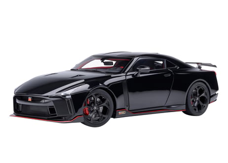 AUTOart 1/18　NISSAN GT-R50 by ITALDESIGN （ブラック／マット・ブラック）　77513