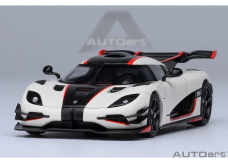 AUTOart 1/64　ケ－ニグセグ One：1 （ホワイト／カーボン・ブラック／レッド）　20041