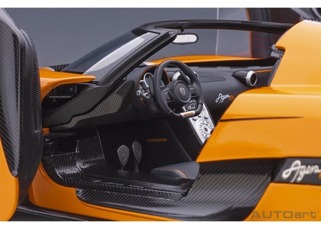 AUTOart 1/18　ケーニグセグ アゲーラ RS （オレンジ／カーボンブラック）　79023