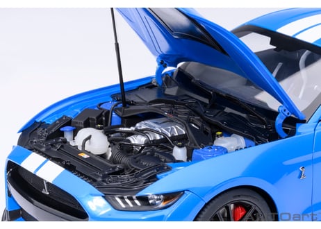 AUTOart 1/18　フォード マスタング シェルビー GT500 （ブルー／ホワイト・ストライプ）　73094
