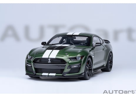 AUTOart 1/18　フォード マスタング シェルビー GT500 （グリーン／ホワイト・ストライプ）　73097