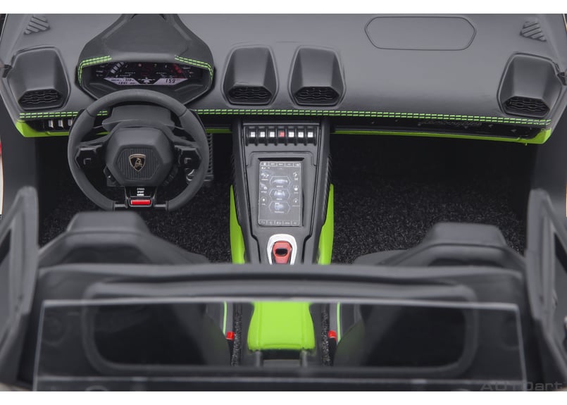 1/18 ランボルギーニ　ウラカン　グリーン　オートアート ランボルギーニ・ウラカン グラフィックアート Gryson Amazon | オート