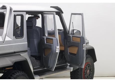AUTOart 1/18　メルセデス ベンツ G63 AMG 6x6 （シルバー）　76301