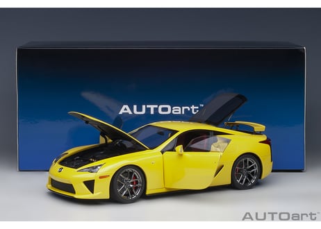 AUTOart 1/18　レクサス LFA （パール・イエロー）　78854