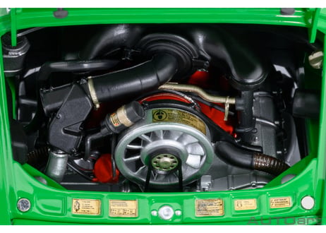 AUTOart 1/18　ポルシェ 911 カレラ 2.7 RS （バイパー グリーン／ブラック・ストライプ）　78034