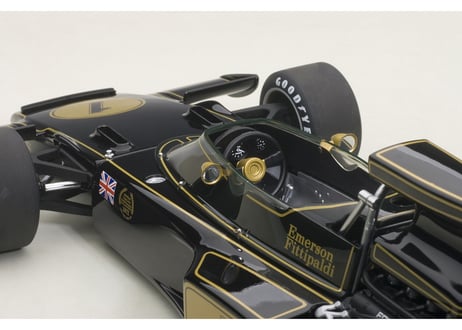 AUTOart 1/18　ロータス 72E 1973 #1 エマーソン・フィッティパルディ　87327