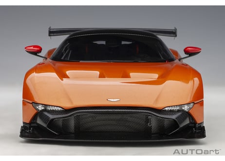 AUTOart 1/18　アストンマーチン ヴァルカン （メタリック・オレンジ）　70264