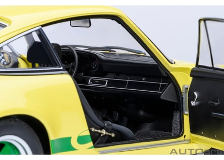 AUTOart 1/18　ポルシェ 911 カレラ 2.7 RS （ライトイエロー／グリーン・ストライプ）　78033