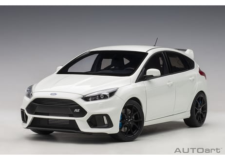 AUTOart 1/18　フォード フォーカス RS （ホワイト）　72951