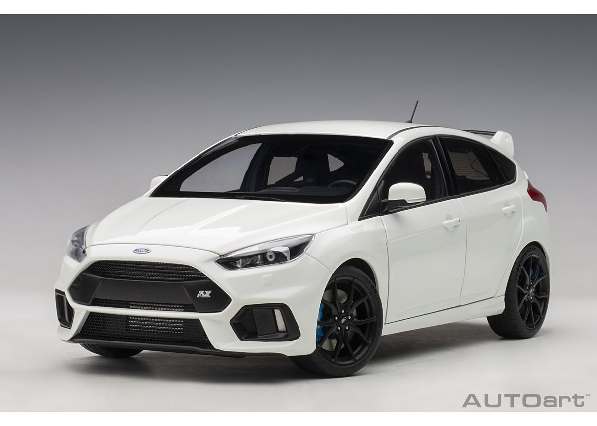 【現金特価】 AUTOart 72951 (ホワイト) RS フォーカス フォード 1/18 乗用車