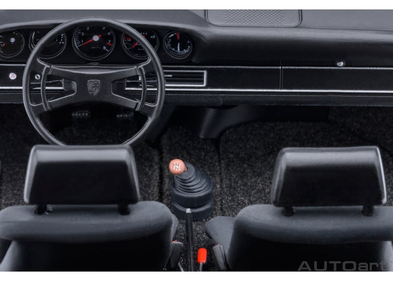 AUTOart 1/18 ポルシェ 911 カレラ 2.7 RS （サーキットの狼