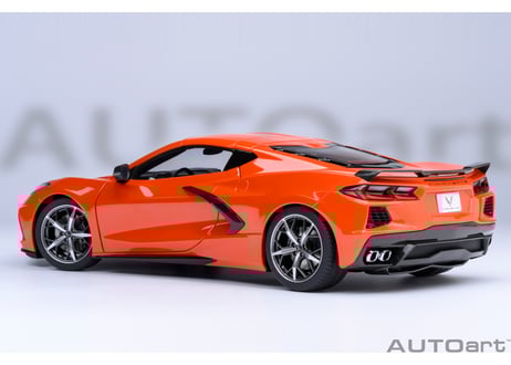 AUTOart 1/18　シボレー コルベット （C8） スティングレイ Z51 （オレンジ）　71283