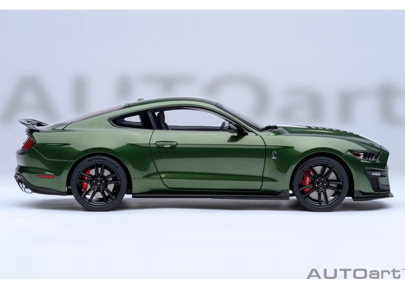 AUTOart 1/18 フォード マスタング シェルビー GT500 （グリーン