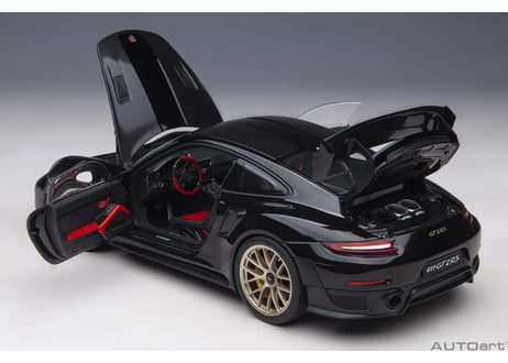 AUTOart 1/18　ポルシェ 911 （991.2） GT2 RS ヴァイザッハ・パッケージ （ブラック／カーボンブラック）　78186