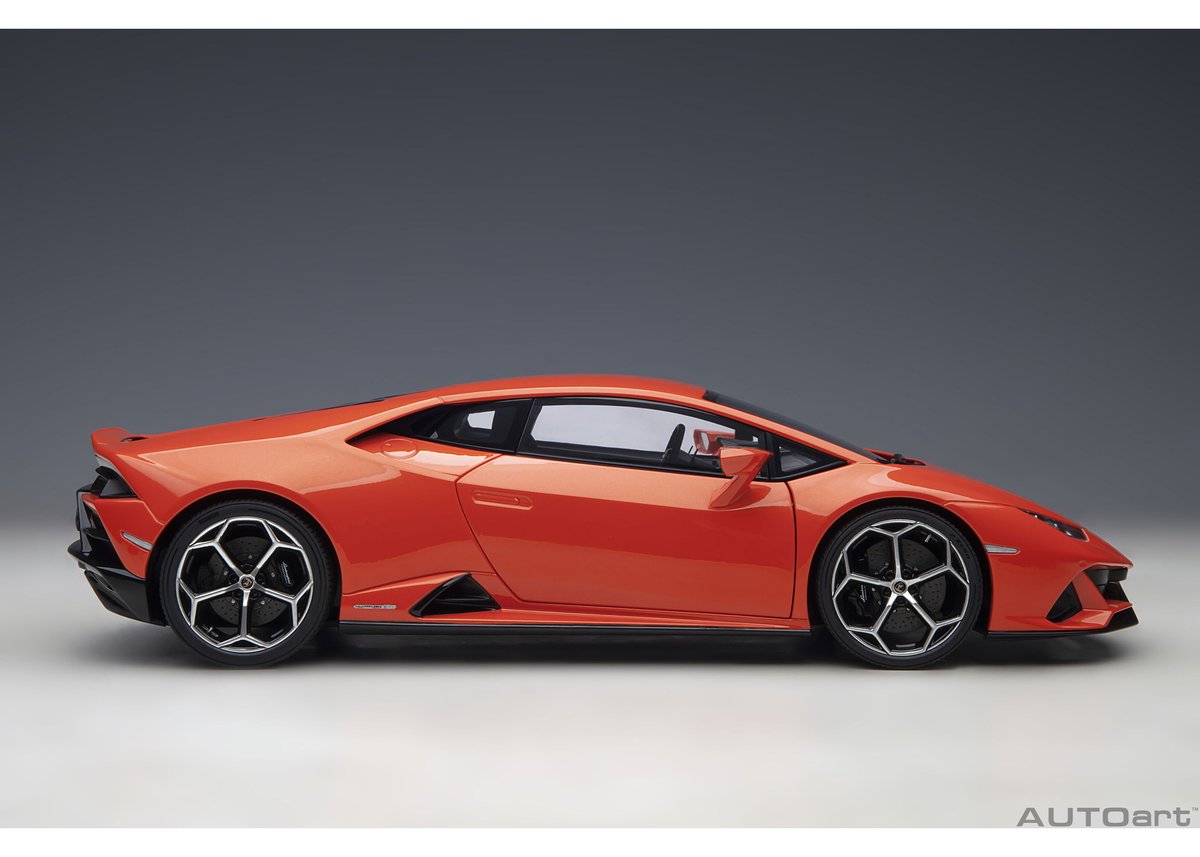 オートアート 1/18 ランボルギーニ ウラカン AUTOart 1/18 ランボルギーニ ウラカン EVO （パール・レッド） 79213 |