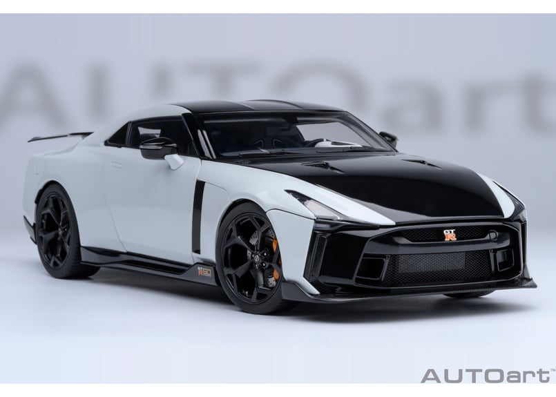 AUTOart 1/18 NISSAN GT-R50 by ITALDESIGN （メタリック