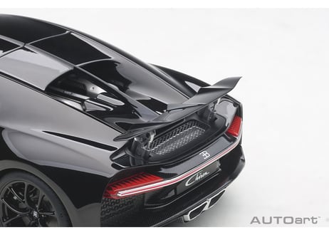 AUTOart 1/18　ブガッティ シロン 2017 （イエロー／ブラック）　70994
