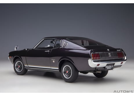 AUTOart 1/18　トヨタ セリカ リフトバック 2000GT （RA25） 1973 （ダークパープル・メタリック）　78769