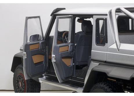AUTOart 1/18　メルセデス ベンツ G63 AMG 6x6 （シルバー）　76301