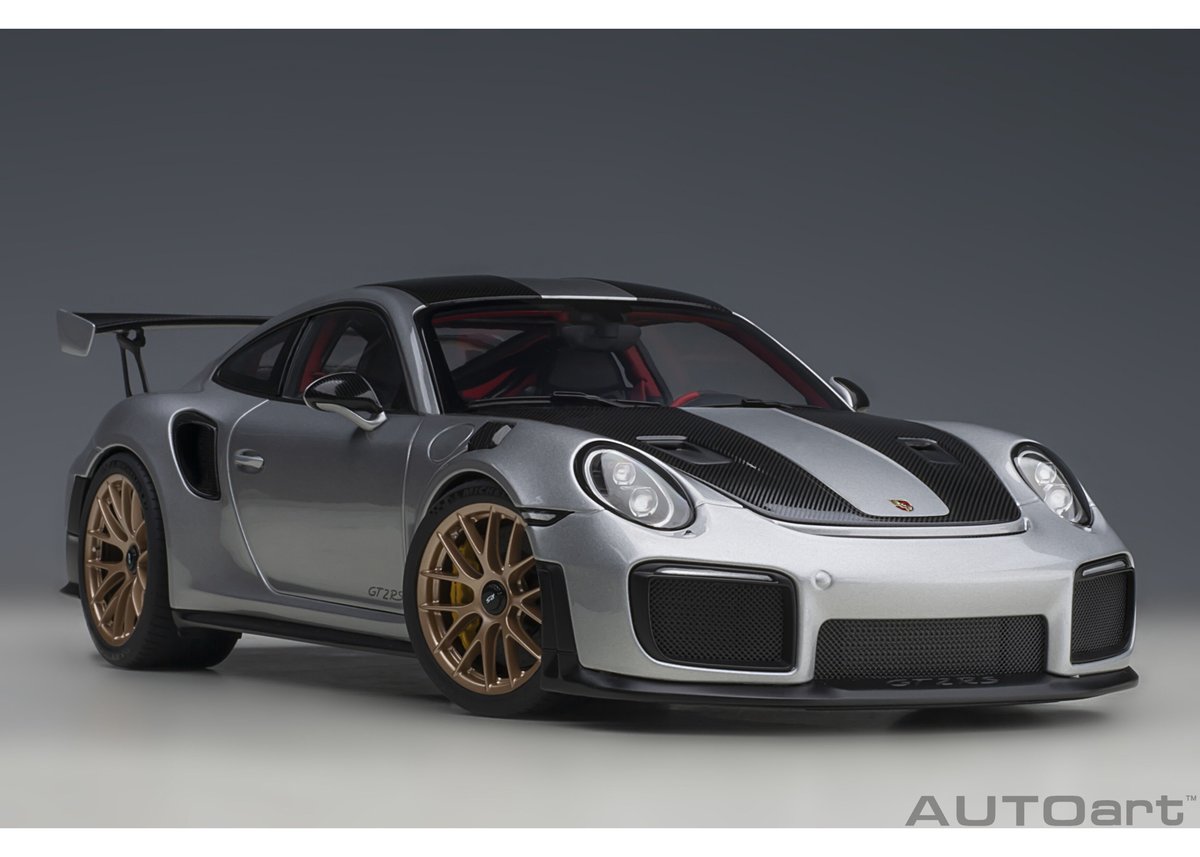 AUTOart 1/18 ポルシェ 911 （991.2） GT2 RS ヴァイザッハ