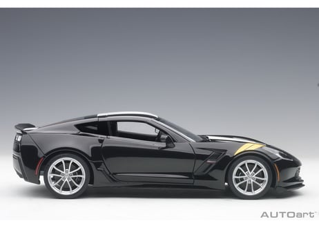 AUTOart 1/18　シボレー コルベット (C7) グランスポーツ (ブラック／ホワイト・ストライプ) ※イエロー・ハッシュマーク　71273