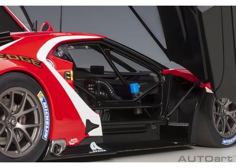 AUTOart 1/18　フォード GT 2019 #67 （ル・マン24時間レース LMGTE Proクラス）（レッド／ホワイト）　81911