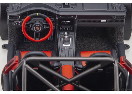 AUTOart 1/18　ポルシェ 911 （991.2） GT2 RS ヴァイザッハ・パッケージ （ブラック／カーボンブラック）　78186